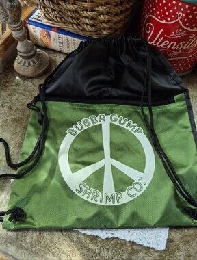 🌿5/$25 New Green Bubba Gump Shrimp Co. Drawstring Backpack white peace Sign